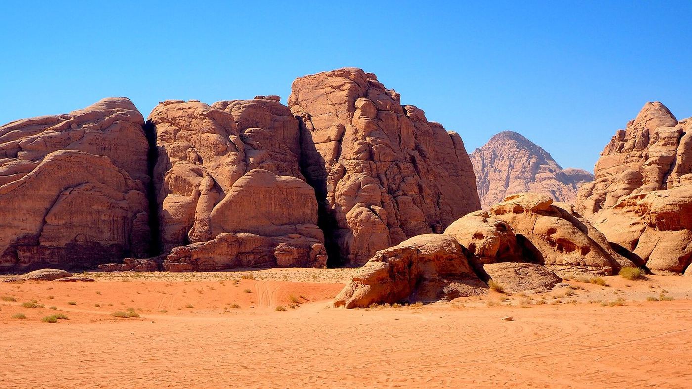 Jordan and Oman, 16 days