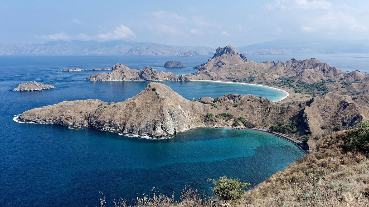 Indonesian Archipelago, 17 days Indonesian Archipelago, 17 days